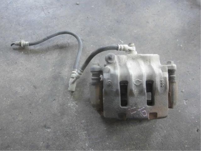 【中古】中古部品 セドリック MY34 右フロントキャリパー 【3340180100-001578750744330】