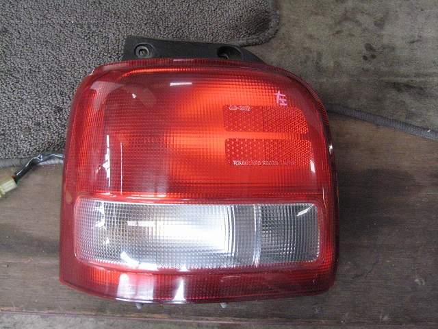 【中古】中古部品 セルボ CN22S 左テールランプ 【3340180100-000713800615600】
