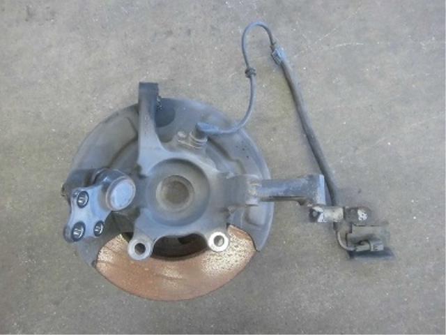 【中古】中古部品 エルグランド ATE50 右フロントナックルハブ 【3340180100-001701383844310】