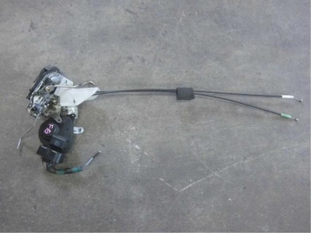 【中古】中古部品 オーパ ZCT10 右フロントドアロックソレノイド 【3340180100-001686830864550】