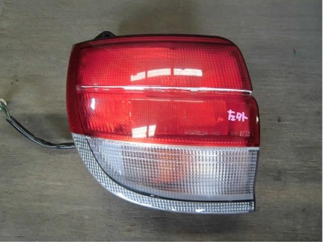 【中古】中古部品 カルディナ ST191G 左テールランプ 【3340180100-001361777615600】