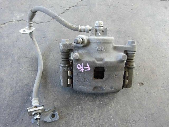 【中古】中古部品 アルト HA25S 右フロントキャリパー 【3340180100-001211531944330】