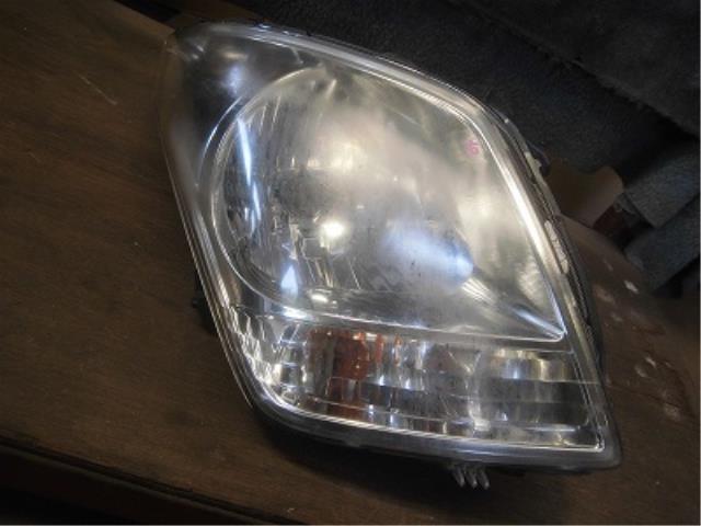 【中古】中古部品 ワゴンR MH23S 右ヘッドランプ 【3340180100-001673354910800】