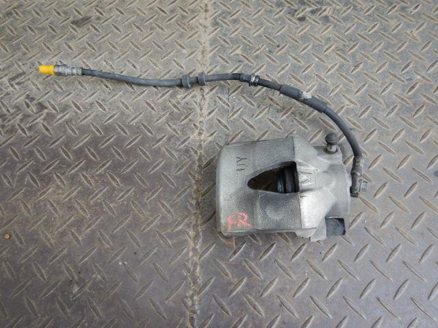 【中古】中古部品 VW ポロ 6RCBZ 右フロントキャリパー 【3330920100-001684424344330】