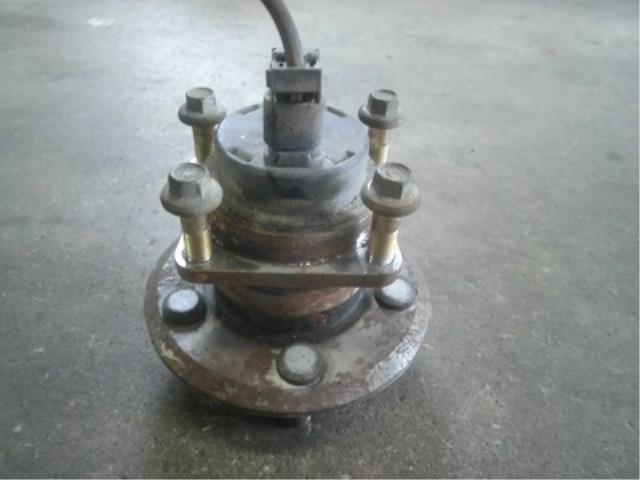 【中古】中古部品 ウィッシュ ZNE10G リアハブ 【3340180100-001665803044470】
