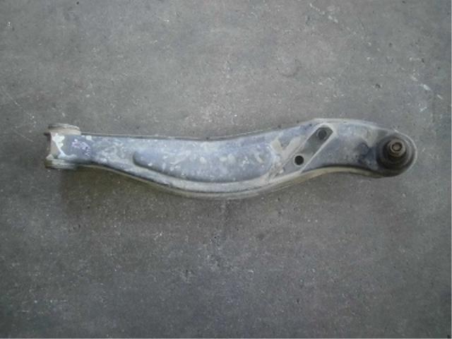 【中古】中古部品 ハイゼット S210P 左フロントロアアーム 【3340180100-001661219751740】