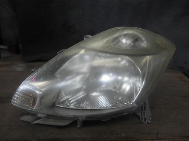 【中古】中古部品 パッソ KGC10 左ヘッドランプ 【3340180100-001531894410900】
