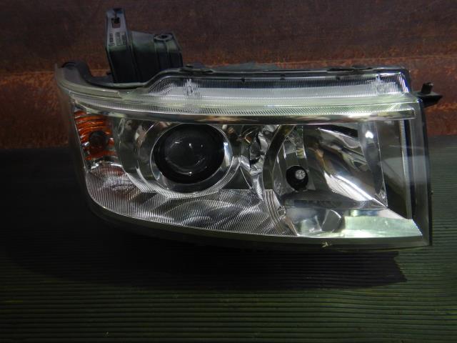 【中古】中古部品 AZワゴン MJ22S 右ヘッドランプ 【3330810100-230123000610800】