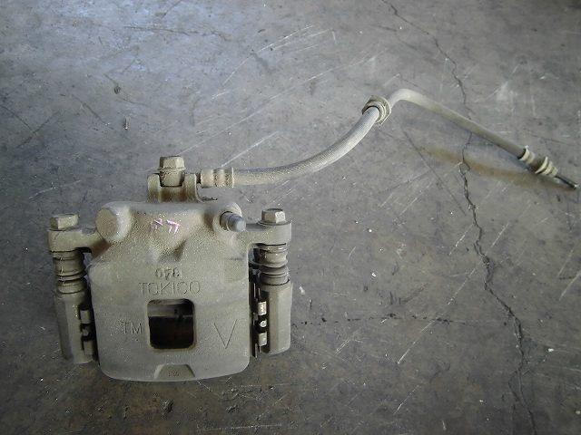 メーカー スズキ 車名 ワゴンR 型式類別 09202-0136 グレード 660 FX-Tエアロ(80周年記念モデル) 認定型式 GF-MC11S 車両タイプ 年式 H12/ シフト 駆動 通称型式 エンジン型式 F6A-ET ミッション型式 アクスル型式 車体色 車体色No Z7T トリム色No D10 走行距離(Km) メーカー純正品番 部品メーカー品番 保証 1ヶ月/1000km 付加情報 商品情報 ※純正番号およびモデル番号は参考としてください。※リビルト部品を購入される際のお願い【再生部品】と表示されているものをリビルト部品と呼んでいます。リビルト部品の場合には、交換時に取り外した部品をご返却していただく場合があります。詳しくはこちら※大物商品(ドア・ボンネット・バンパー等)は個人宅への配送ができない場合がございます。その場合、最寄りの配送業者支店止め等の対応となりますので、あらかじめご了承ください。 ページ上部へ【中古】中古部品 ワゴンR MC11S 左フロントキャリパー 【3340180100-001223908344360】