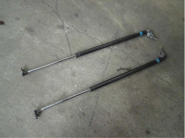 【中古】中古部品 ハイゼット S100V バックドアダンパー 【3340180100-001272477877250】