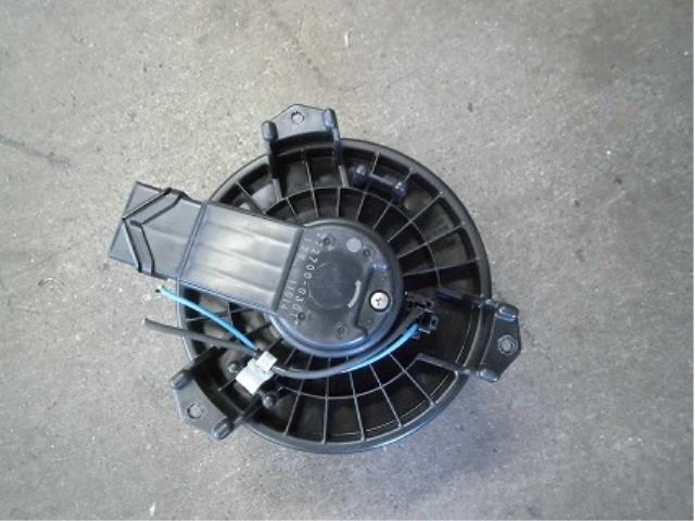 【中古】中古部品 ヴィッツ KSP90 ヒーターブロアモーター 【3340180100-001276797067900】