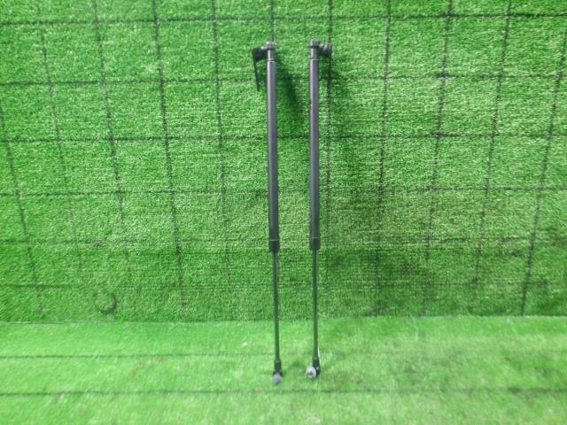 【中古】中古部品 ピクシススペース L585A バックドアダンパー 【3330420100-230222000177250】