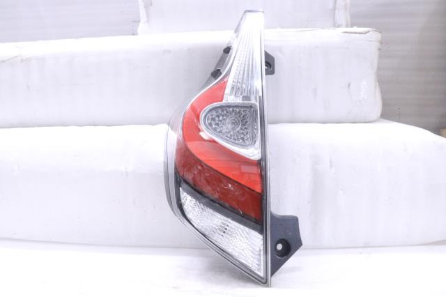 【中古】中古部品 アクア NHP10 左テールランプ 【3260520000-230301501415600】