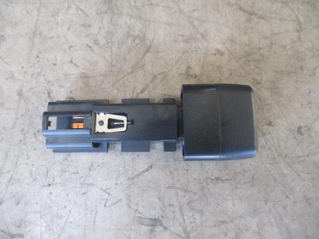 【中古】中古部品 バモスホビオ HM3 A/Cスイッチパネル 【3310190100-001701454660900】
