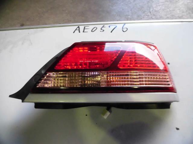 【中古】中古部品 クレスタ JZX100 右テールランプ 【3310230100-000006563015500】