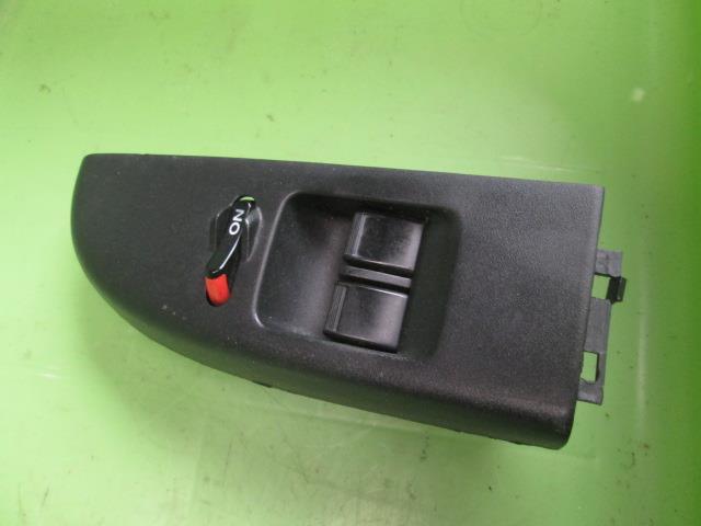 【中古】中古部品 バモス HM1 パワーウインドウスイッチ 【3310190100-001116852461900】