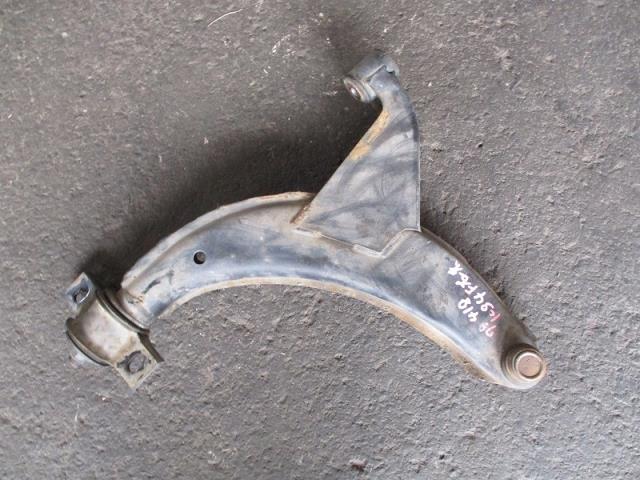 【中古】中古部品 サンバー KS4 右フロントロアアーム 【3500080000-221203000951720】