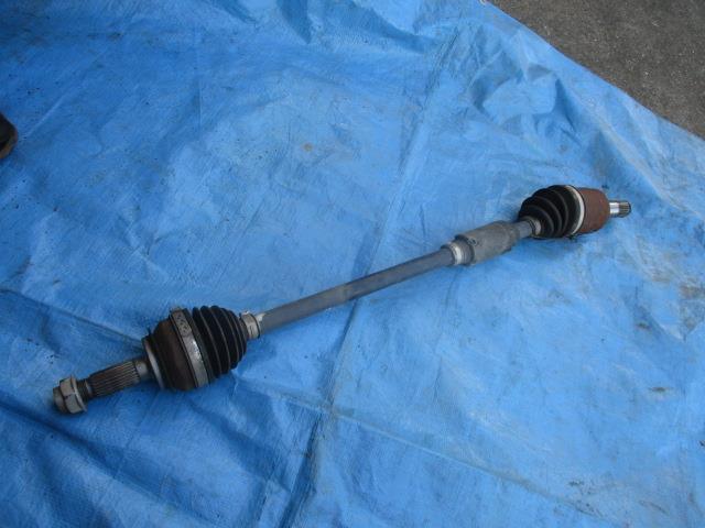 【中古】中古部品 ゼスト JE1 右フロントドライブシャフト 【3310190100-001639943742100】