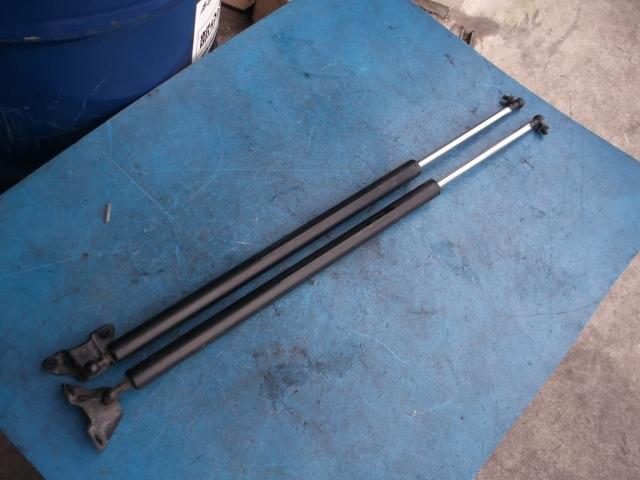 【中古】中古部品 ステップワゴン RG1 バックドアダンパー 【3310190100-000905453677250】