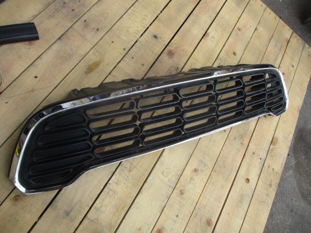 【中古】中古部品 BMW ミニ ZC16 ラジエータグリル 【3310190100-001512400610400】