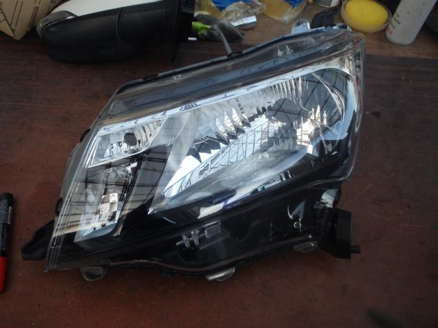 【中古】中古部品 タンク M900A 左ヘッドランプ 【3331010800-000090275410900】