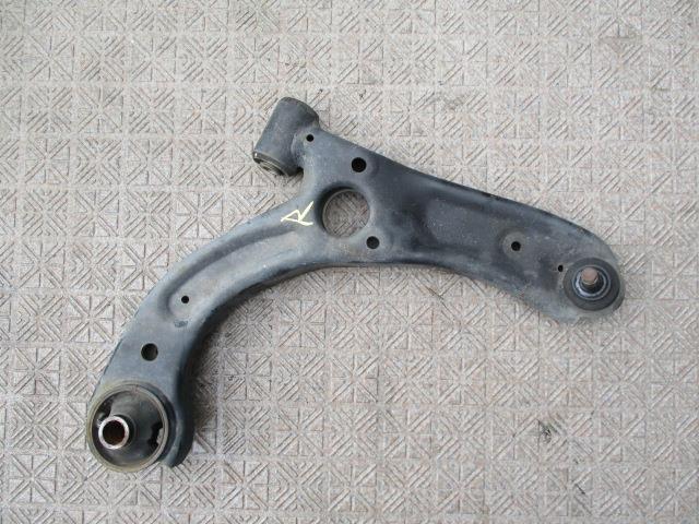 【中古】中古部品 ミラ L275S 右フロントロアアーム 【3310190100-001331203751720】