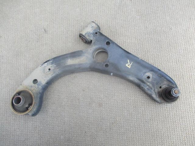 【中古】中古部品 タント LA600S 右フロントロアアーム 【3310190100-001516204851720】