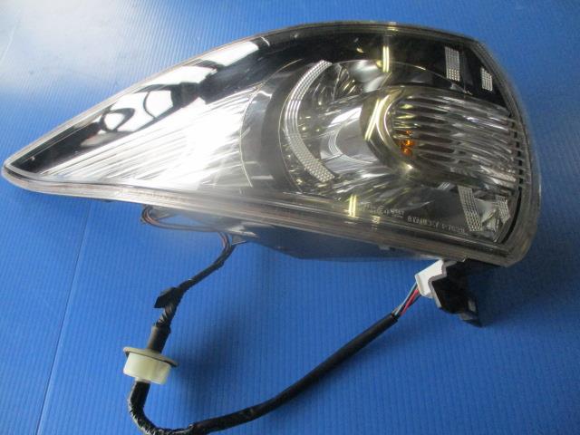 【中古】中古部品 ビアンテ CCFFW 左テールランプ 【3330560100-230316000315600】