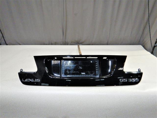 【中古】中古部品 レクサス GS GRS191 リアフィニッシャーパネル 【3330810100-230317000215200】