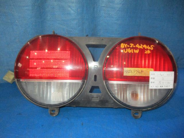 【中古】中古部品 ミニキャブ U61V 右テールランプ 【3310160100-000004165015500】