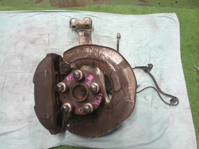 【中古】中古部品 レクサス LS USF40 右フロントナックルハブ 【3310200100-000017084844310】