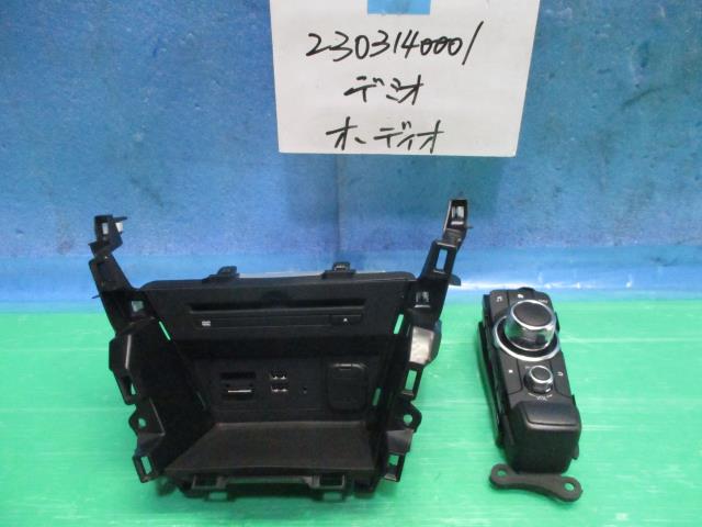 【中古】中古部品 デミオ DJ3FS オーディオ 【3310220100-230314000161050】