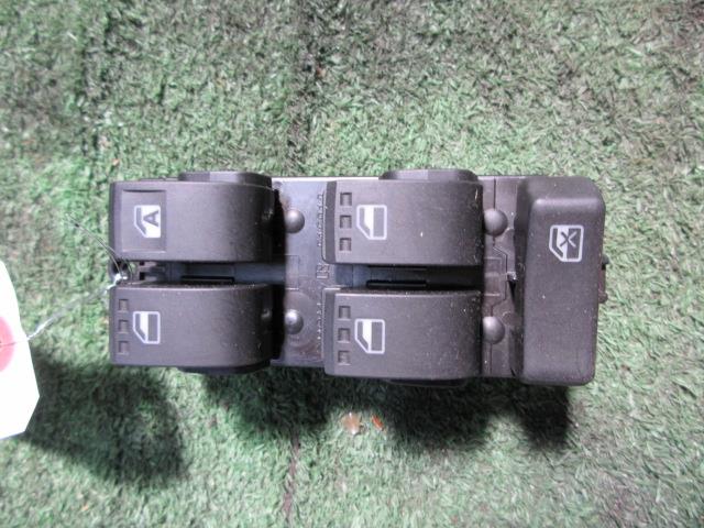 【中古】中古部品 ムーヴ LA150S パワーウインドウスイッチ 【3310300100-221021000361900】