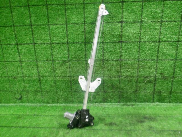 【中古】中古部品 N−WGN JH4 右フロントドアレギュレータ・モーター 【3330420100-230327000213120】