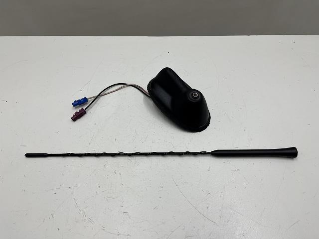 【中古】中古部品 BMW ミニ ME14 アンテナ 【3310070100-000090743961000】