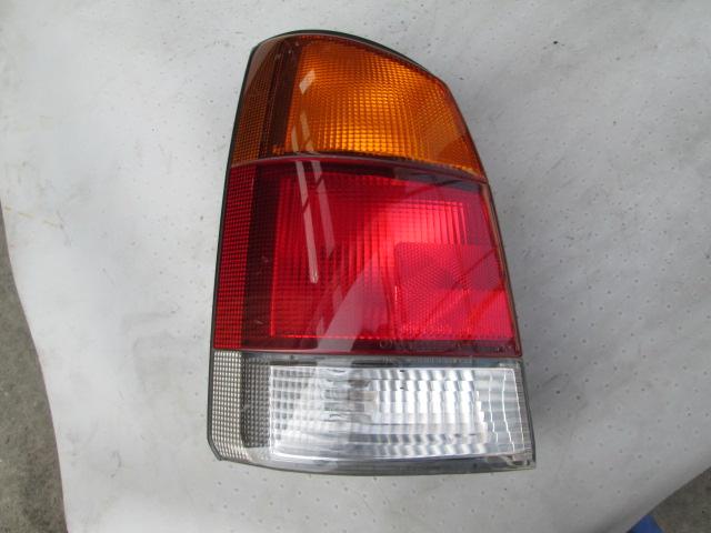 【中古】中古部品 プレオ RA1 左テールランプ 【3310190100-001043121815600】