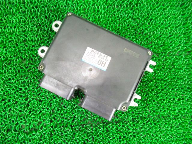 【中古】中古部品 AZワゴン MJ23S エンジンコンピューター 【3330210100-000035060663100】