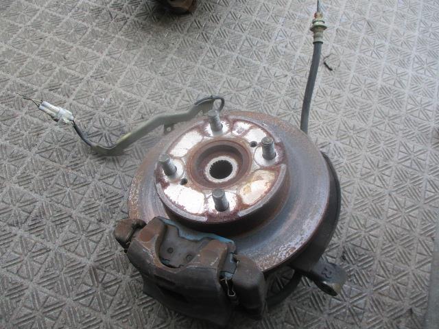 【中古】中古部品 モコ MG21S 右フロントナックルハブ 【3310190100-001431512344310】