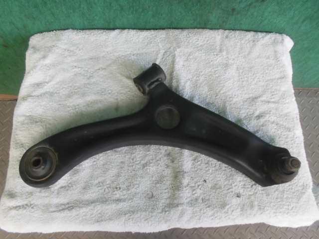 【中古】中古部品 ラパン HE22S 右フロントロアアーム 【3310420000-000002168051720】