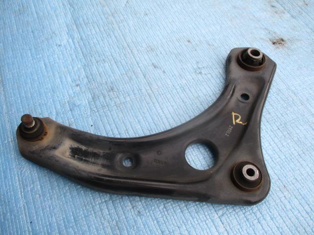 【中古】中古部品 ラティオ N17 右フロントロアアーム 【3310190100-001499136251720】