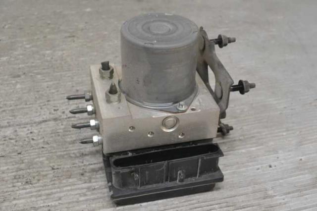 【中古】中古部品 ヴェルファイア ANH20W ABSアクチュエーター 【3310580000-230416001142500】