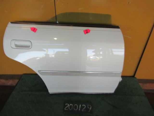 【中古】中古部品 マーク GX100 右リアドア 【3310120100-230417000113300】