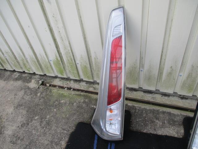 【中古】中古部品 セレナ FC26 左テールランプ 【3310190100-001681453315600】