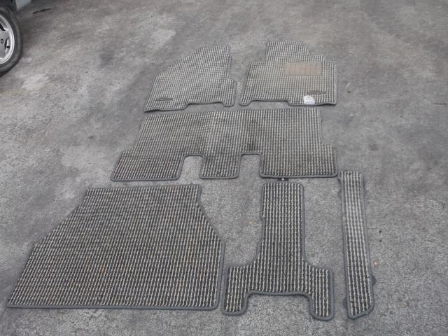 【中古】中古部品 プレーリーリバティ PM12 フロアマット 【3310190100-000890190977450】