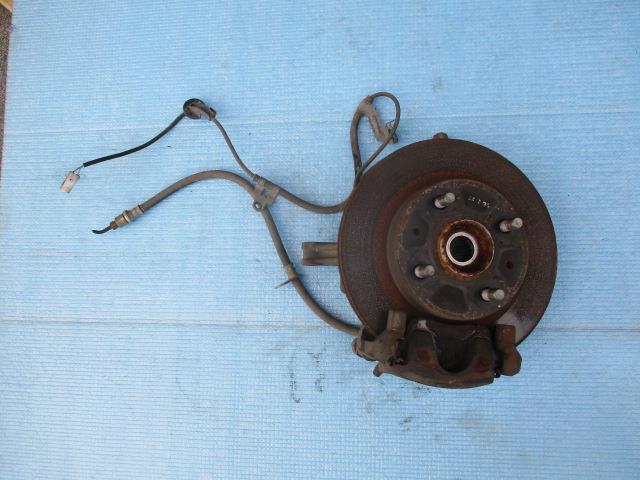 【中古】中古部品 パッソ QNC10 左フロントナックルハブ 【3310190100-001489865644340】