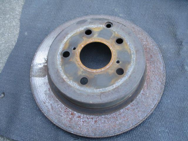 【中古】中古部品 プリウスα ZVW41W リアディスクローター 【3310190100-001673249444490】