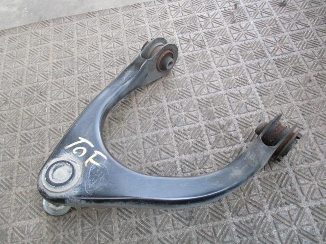 【中古】中古部品 クラウン GRS200 右フロントアッパアーム 【3310190100-001449520451730】