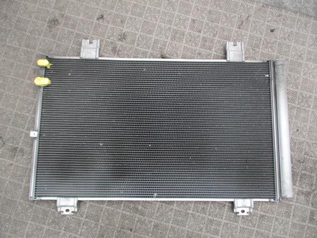 【中古】中古部品 クラウン GRS182 コンデンサー 【3310190100-001445780160600】