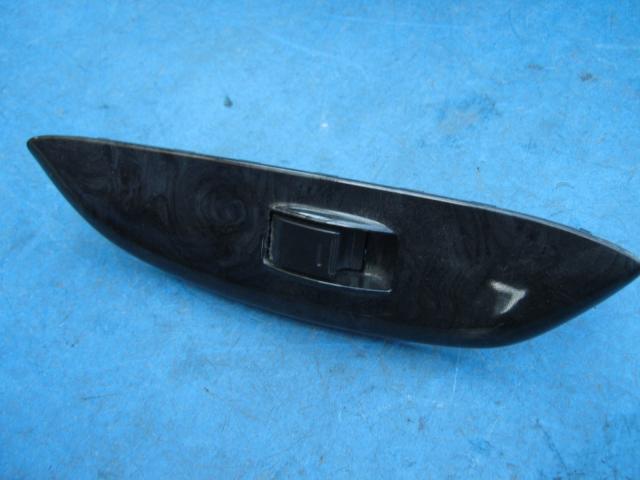 【中古】中古部品 ヴィッツ NCP10 パワーウインドウスイッチ 【3310190100-000817459761900】