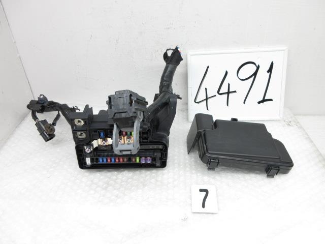 【中古】中古部品 N−BOX JF3 ヒューズボックス 【3500170000-230506503667800】